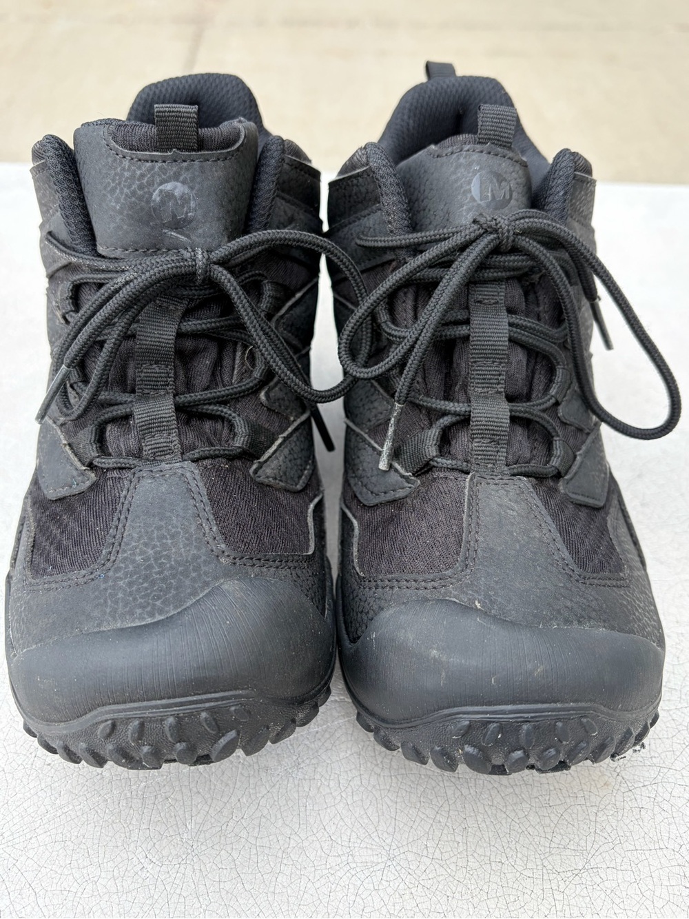Merrell Boys Size 4.5 Chameleon 7 Access Waterproof Mid Hiking Boots Kids Black